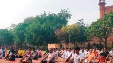 Photo of श्री कृष्ण जन्मभूमि पर आरएसएस ने कराया योग