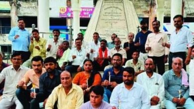 Photo of कठुआ में जवानों की शहादत पर कांग्रेस का कैंडिल मार्च