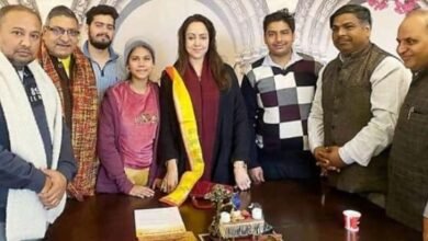 Photo of सामूहिक विवाह सम्मेलन को लेकर सांसद से की मुलाकात